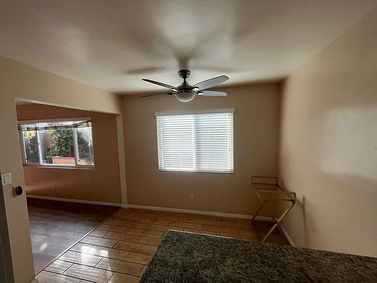 4352 Texas St — Photo 10