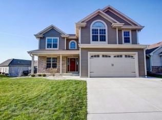 614 Polaris St, West Bend, WI 53095