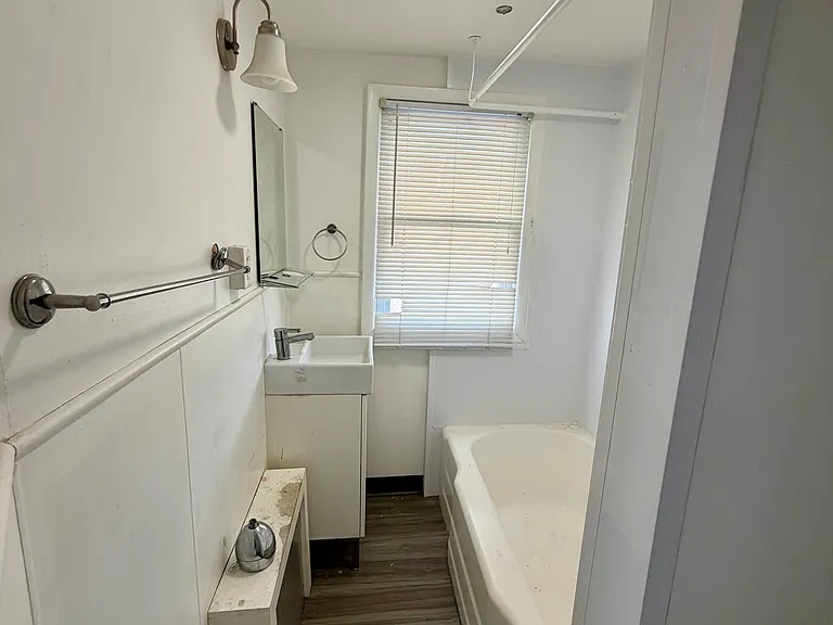 33 Warner St #33 — Photo 11