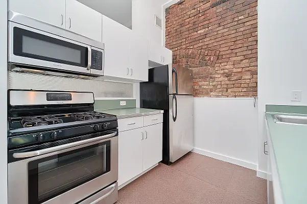 Rented by Living New York | media 3