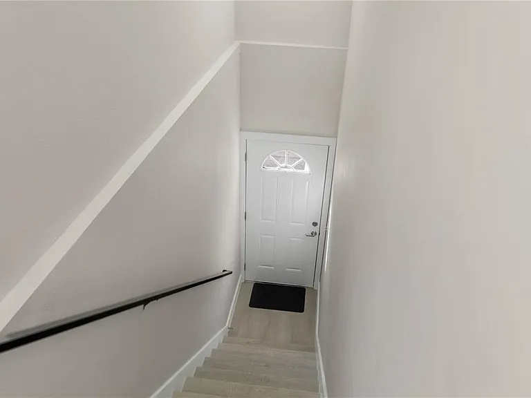 6976 Belltree Ct — Photo 3