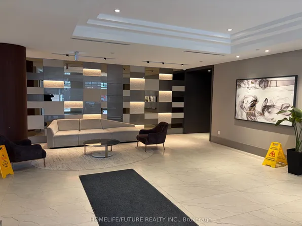 55 Duke St W #2506, Kitchener, ON N2H 0C9