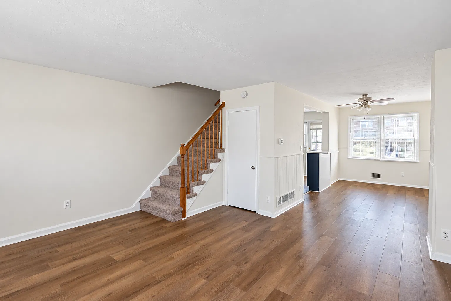 3 bed, 1.5 bath, 1224 sqft, $2,800 — Photo 3