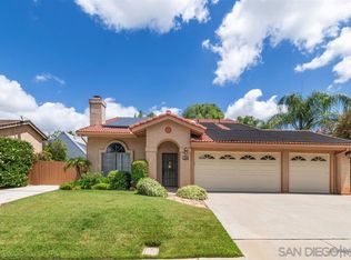 500 Pine Tree Pl, Escondido, CA 92025