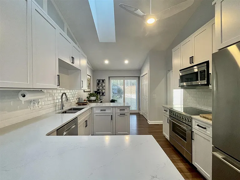 7 Lake Pinehurst Villas Rd — Photo 17