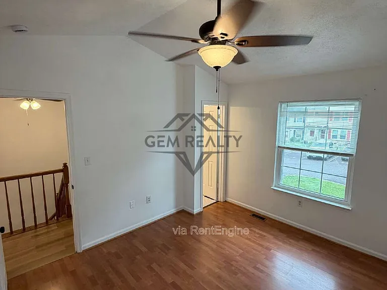 569 Cromwell Ct — Photo 35