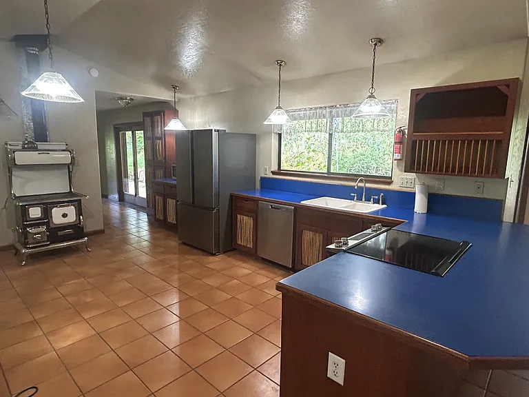 17549 Flanagan Rd — Photo 5