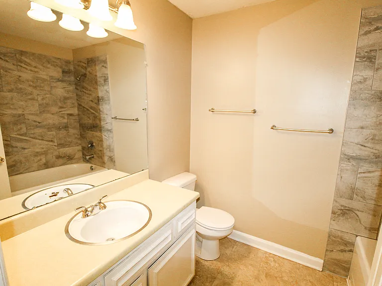 116 Greenbriar Trl — Photo 30