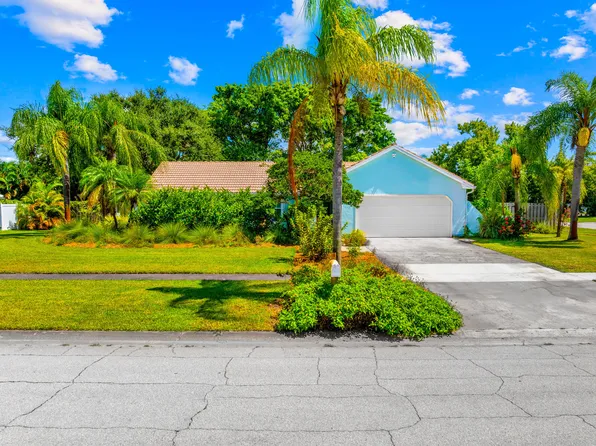 1897 SE Greendon Avenue, Port St Lucie, FL 34952