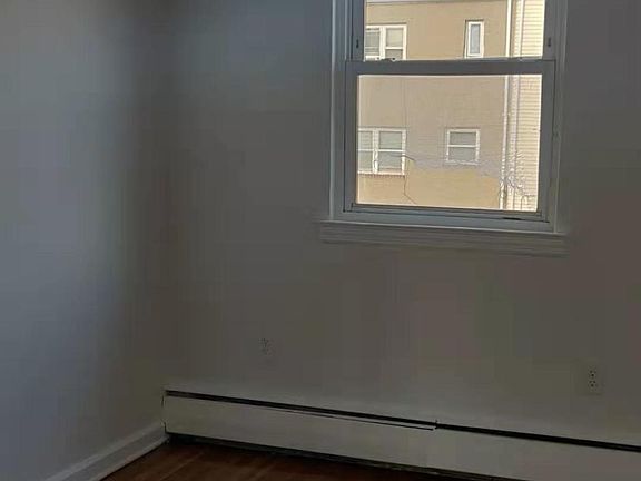 4th image of 675 E 231st St APT 2