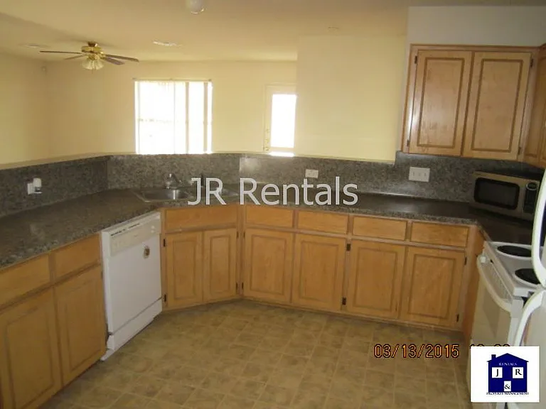 4607 Lloyd Dr — Photo 7