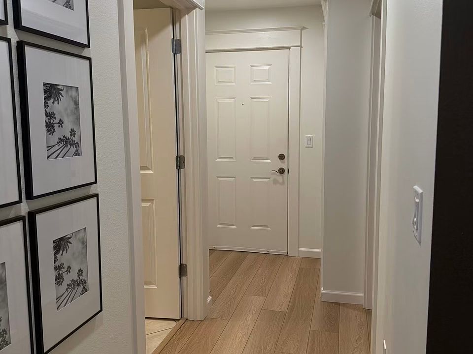 1st image of 326 Queen Anne Ave N APT 403