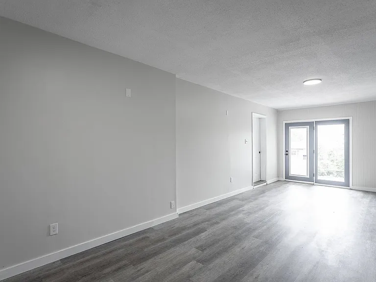 833 Sylvan Dr — Photo 28