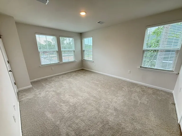 467 Martins Creek Blvd — Photo 14