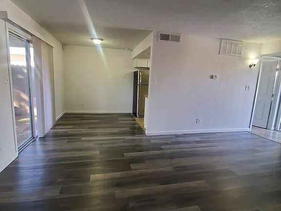 3rd image of 4825 N Winery Cir APT 104