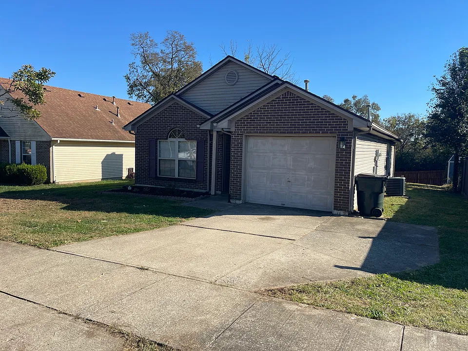 119 Salinger Dr
