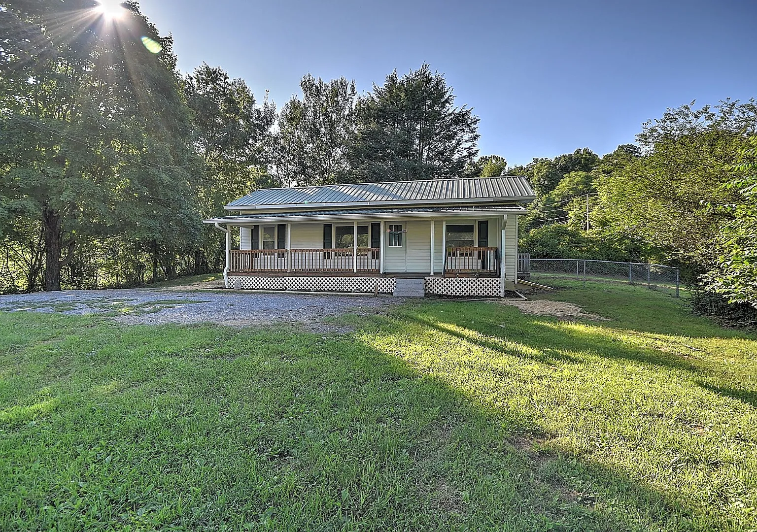875 S Pickens Bridge Rd — Photo 4