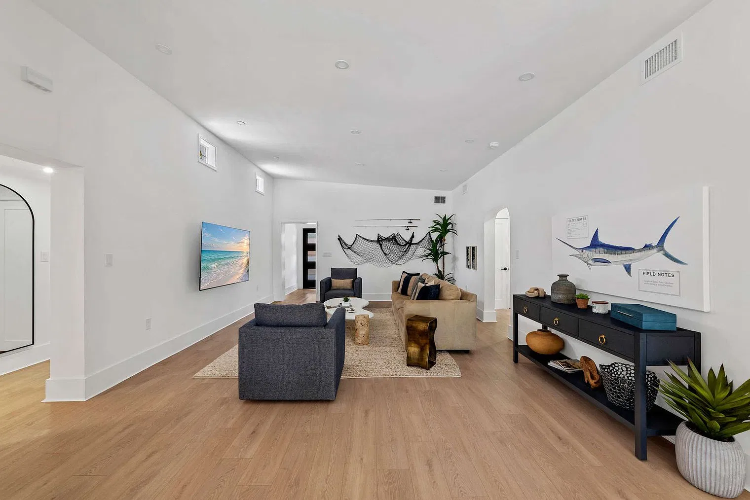 4 bed, 4.0 bath, 1894 sqft, $22,027 — Photo 3