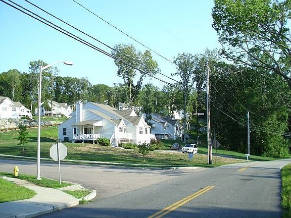 From the Woodswalk entrance 2