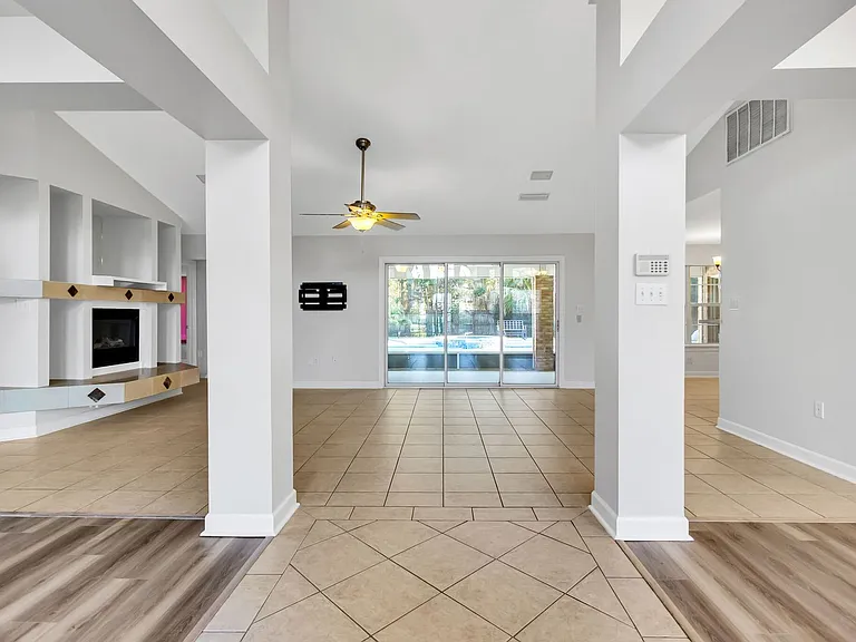 4429 Southminster Cir — Photo 36