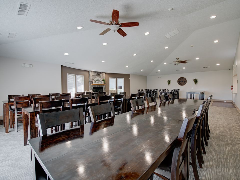 1st image of 9800 Bloomsbury Cir #2489