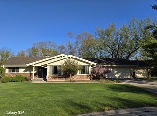 5727 Wedgewood Ct, Rockford, IL 61107