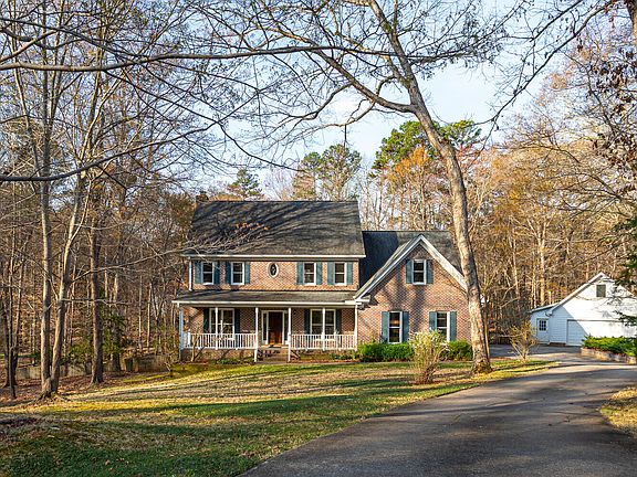 2nd image of 900 Stonecutter Ct