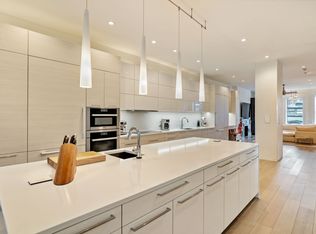 135 Commonwealth Ave PENTHOUSE 7-8, Boston, MA 02116