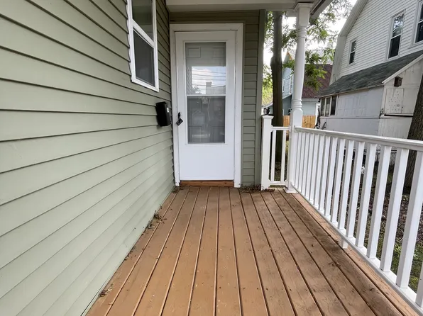 906 Linden Grove Ave #904, Lansing, MI 48912