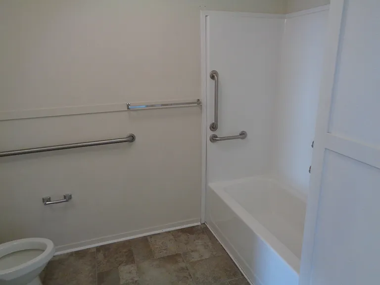 2967 1/2 Eastwood Pl — Photo 6