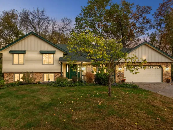 14884 Tealwood Ct, Eden Prairie, MN 55347