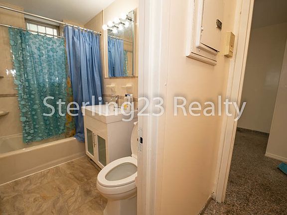 4th image of 25-28 21st St #1R