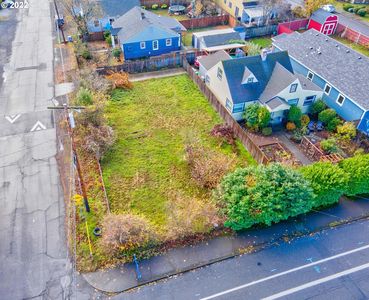 SE Flavel St, Portland, OR, 97206