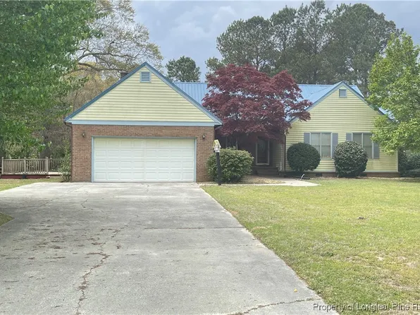 107 Oakmont Dr, Clinton, NC 28328