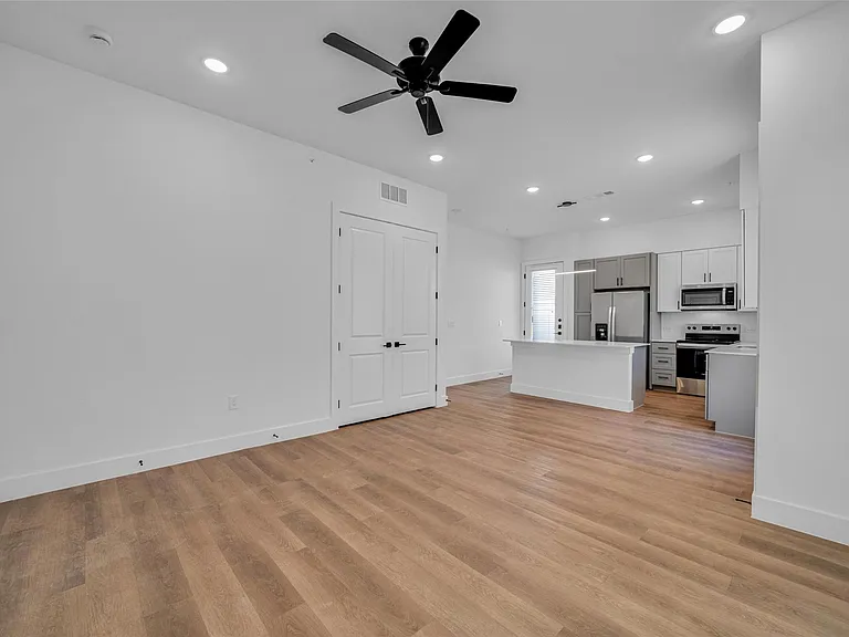 1601-515 Mustang Dr — Photo 5