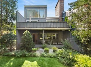 514 Montauk Hwy, East Hampton, NY 11937