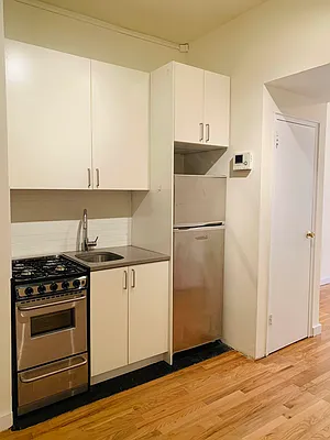 Rented by Douglas Elliman | media 2