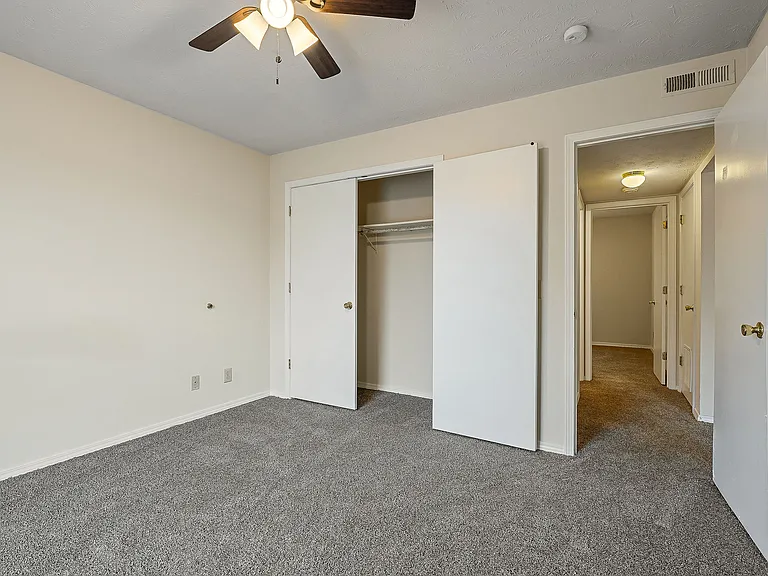 335 E 12th St #3 — Photo 6