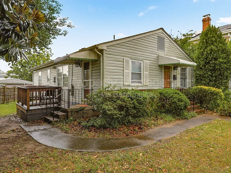 3322 Woodrow Ave — Photo 3