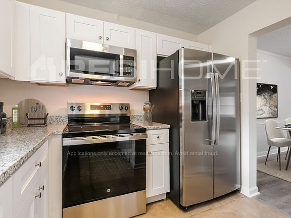 3rd image of 8226 Canyon Forge Dr