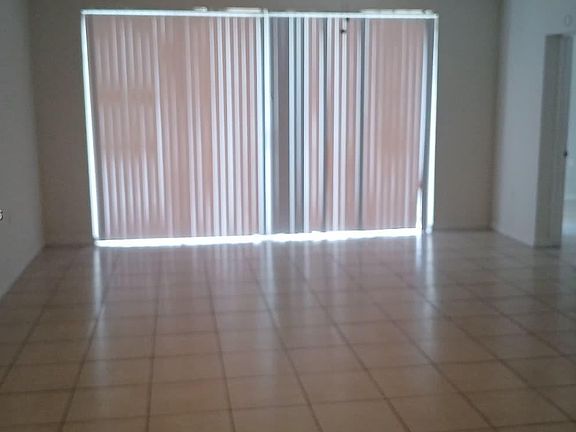 2nd image of 1591 NE Miami Gardens Dr APT 205