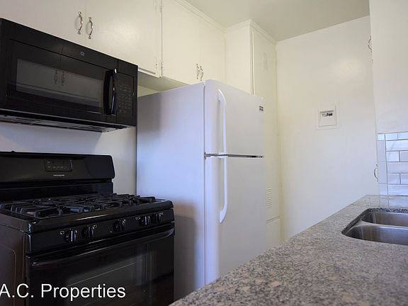 4th image of 5919 Fair Ave