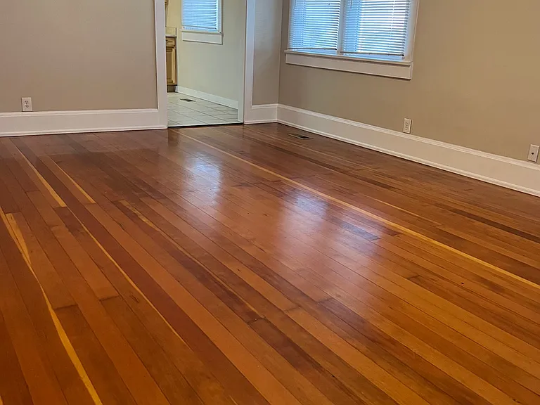 2622 S Green St — Photo 3