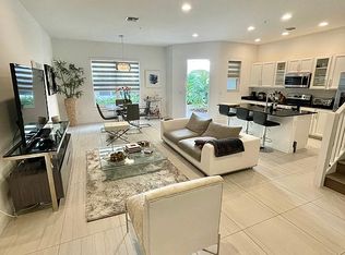 1762 NW 124th Way, Pembroke Pines, FL 33028