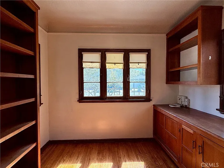 1117 Bennett Ave — Photo 8