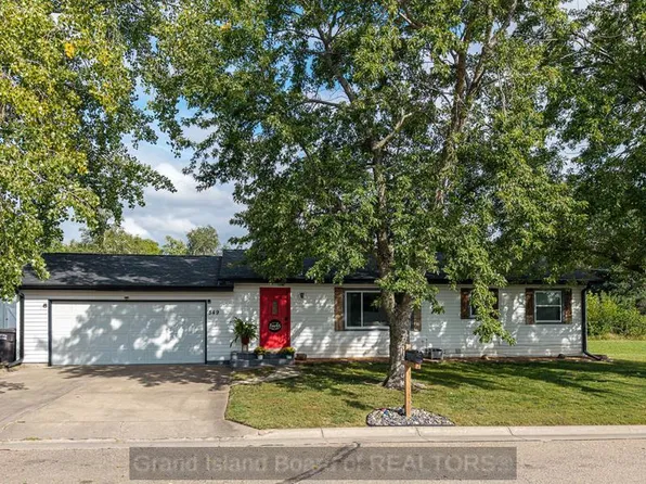 549 SE 8th St, Geneva, NE 68361