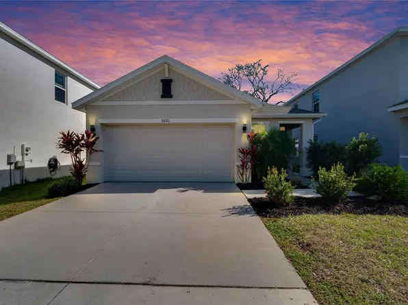 5221 Hillside Meadow Pl, Tampa, FL 33610