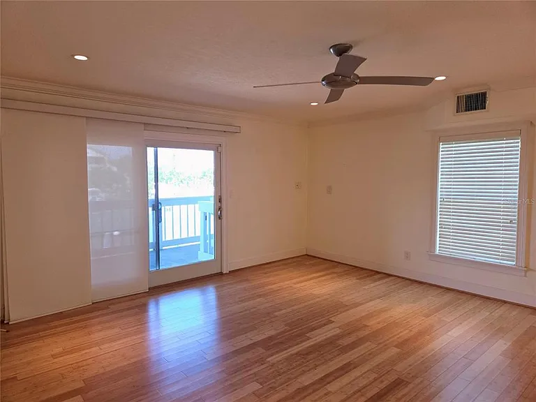 11820 Capri Cir S — Photo 3