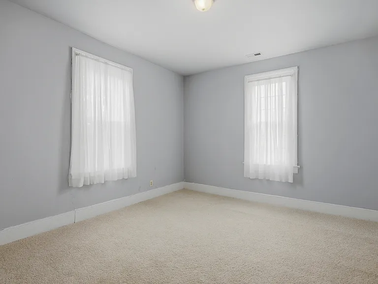 1006 W Washington St — Photo 17