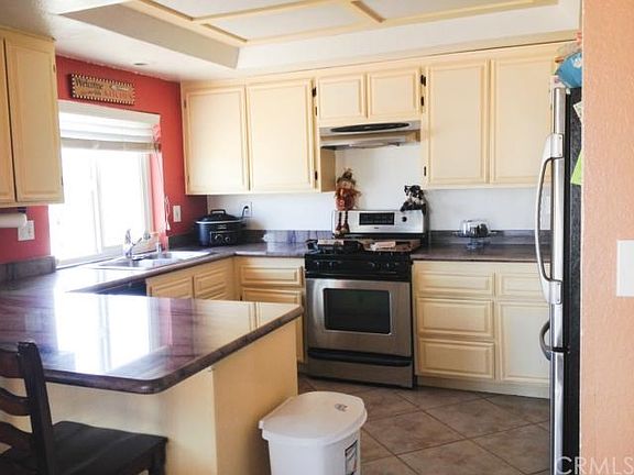 5th image of 74061 Pinon Dr